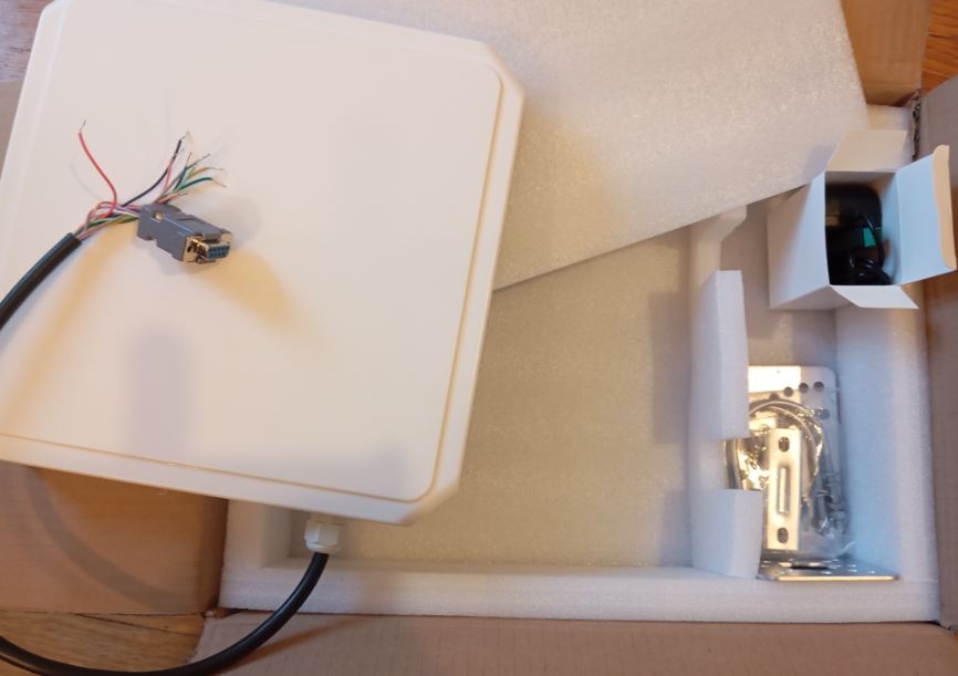 nagyt�vols�g�  UHF seg�dolvas�, 6-12 m�ter, WG26 - a csomag tartalma